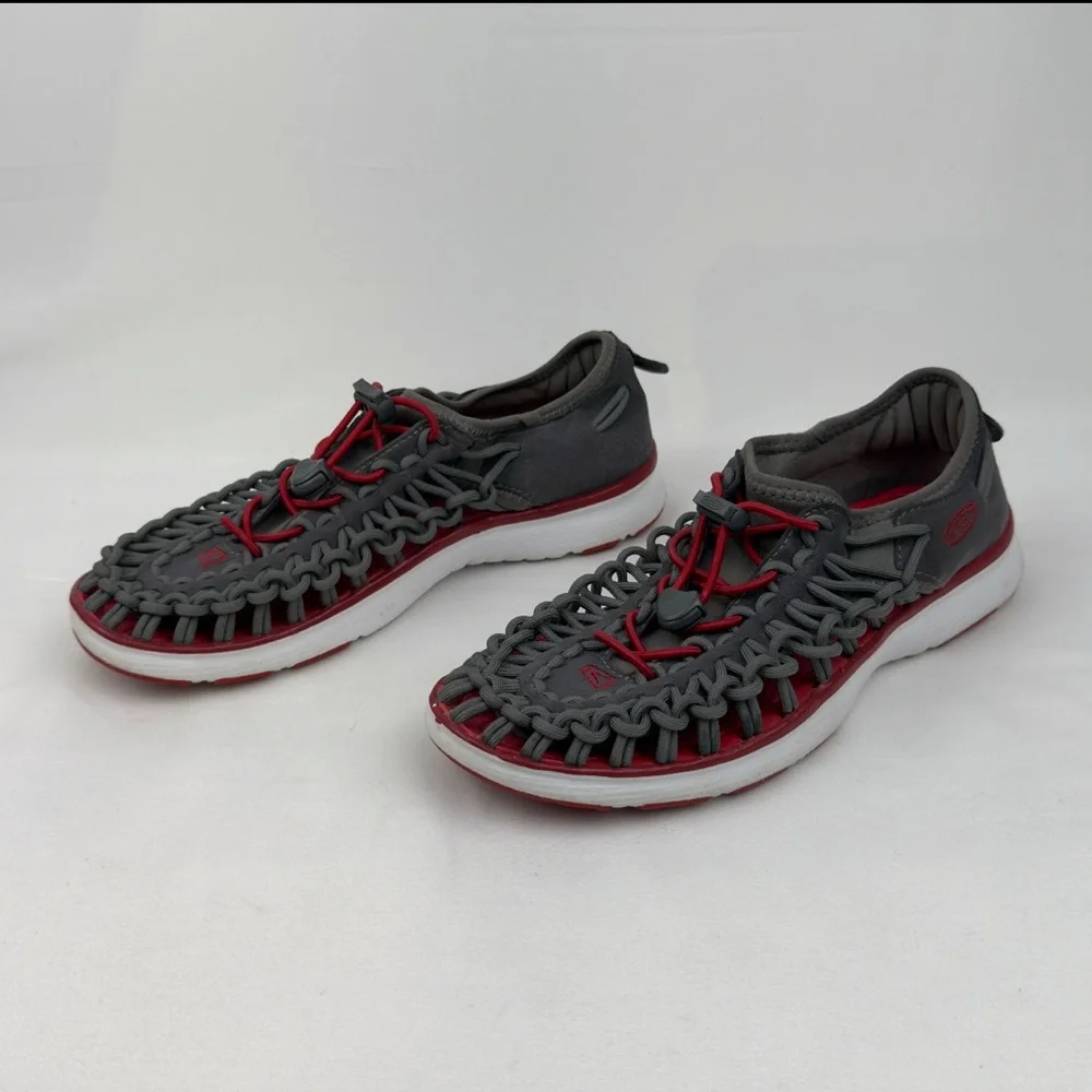 KEEN Uneek O2 Gray Red Woven Sneaker Sandals Youth Sz 5 EU 37 Gorpcore